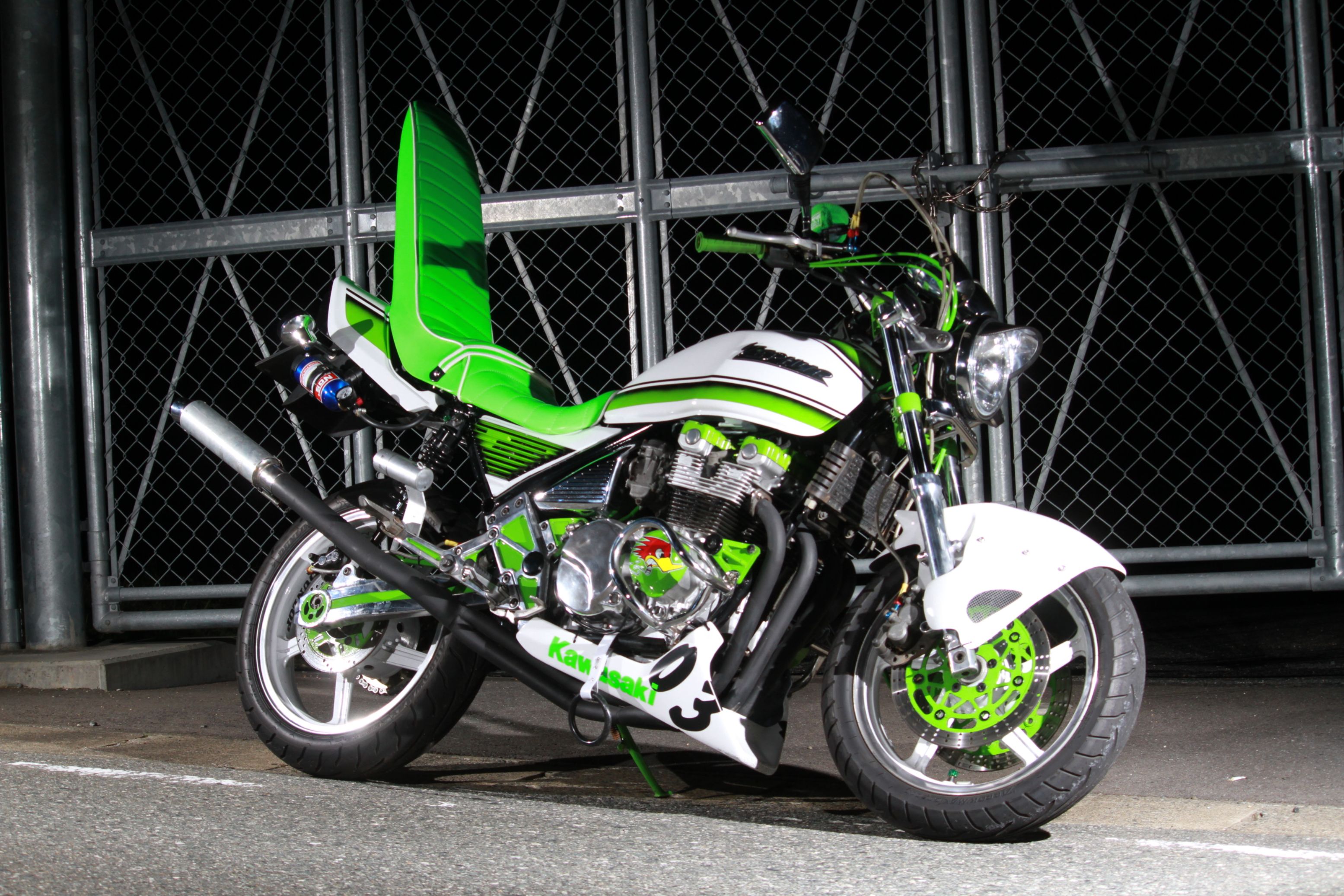 ゼファー 400 kawasaki 旧車 族車 - オートバイ車体