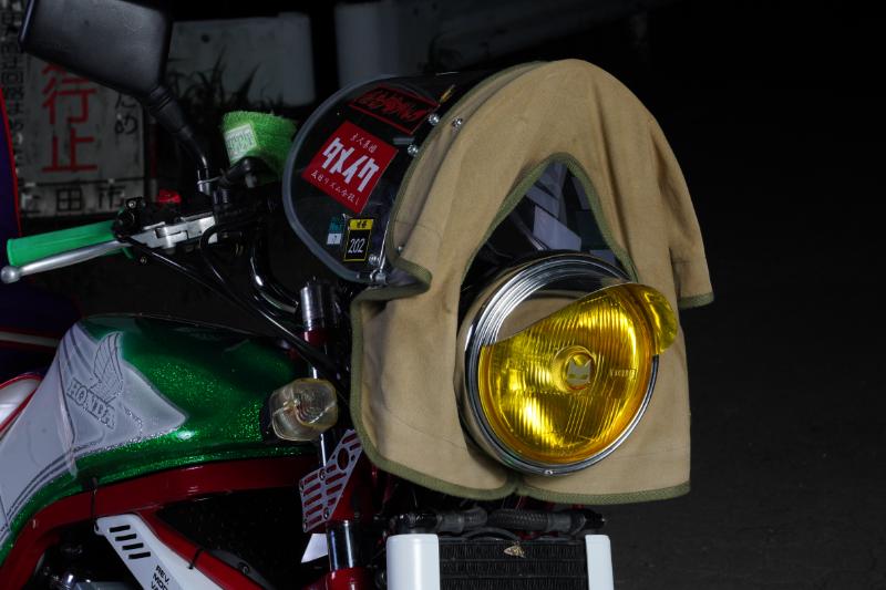 どっかん風防にピヨピヨ付きのマーシャルを合わせたCBR400F